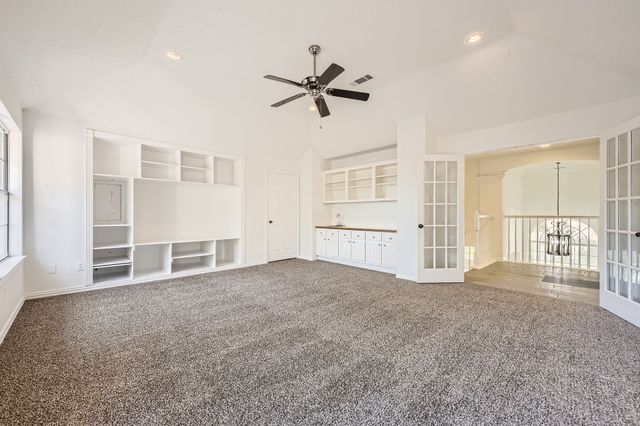 700 Northmeadow Drive, Arlington, TX 76011