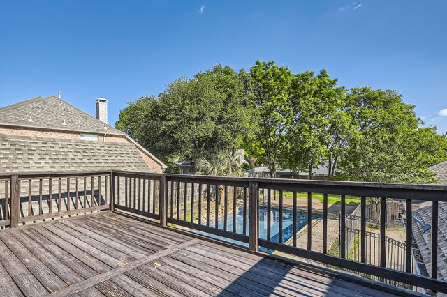 700 Northmeadow Drive, Arlington, TX 76011