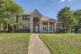 700 Northmeadow Drive, Arlington, TX 76011