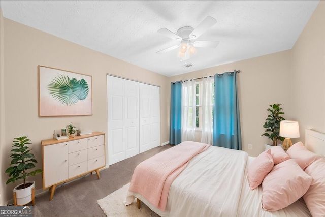 656 W Oaks Drive, Woodstock, GA 30188