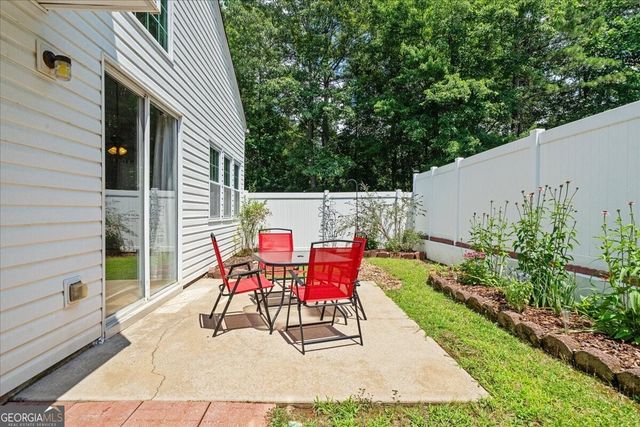 656 W Oaks Drive, Woodstock, GA 30188
