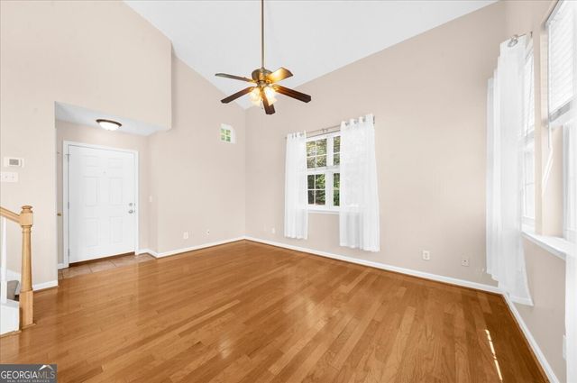 656 W Oaks Drive, Woodstock, GA 30188