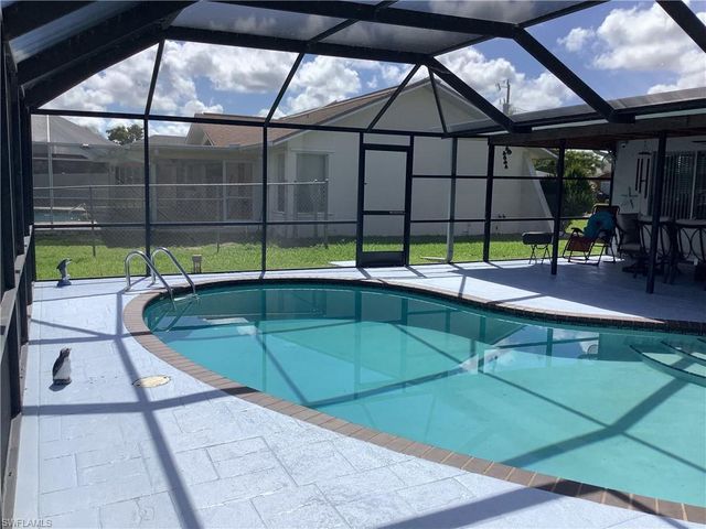 107 SE 39th ST, Cape Coral, FL 33904