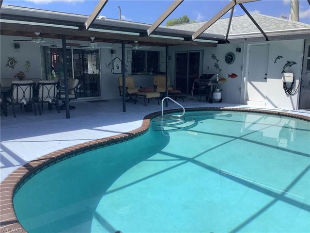 107 SE 39th ST, Cape Coral, FL 33904