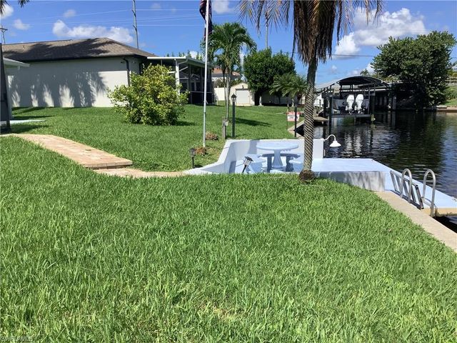 107 SE 39th ST, Cape Coral, FL 33904