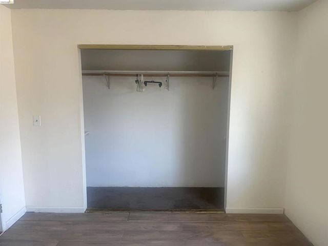 1565 Timothy Dr, San Leandro, CA 94577