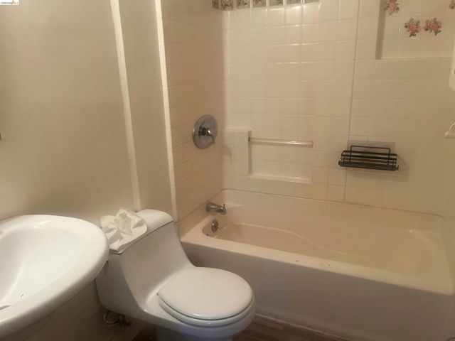 1565 Timothy Dr, San Leandro, CA 94577