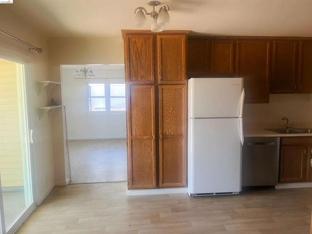 1565 Timothy Dr, San Leandro, CA 94577