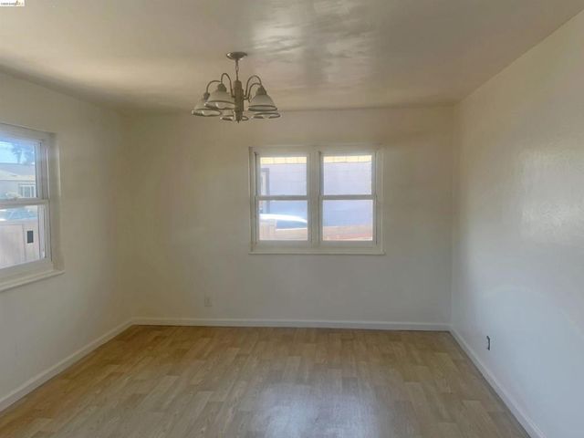 1565 Timothy Dr, San Leandro, CA 94577