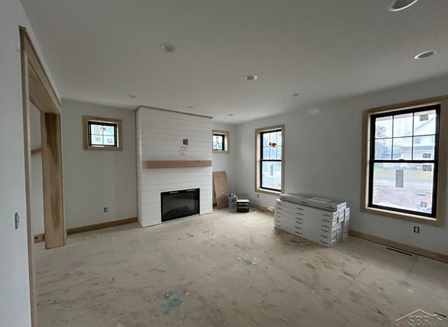 8657 Foxtail Trail Street, Tittabawassee Twp, MI 48623