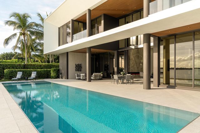 5211 Pennock Point Road, Jupiter, FL 33458