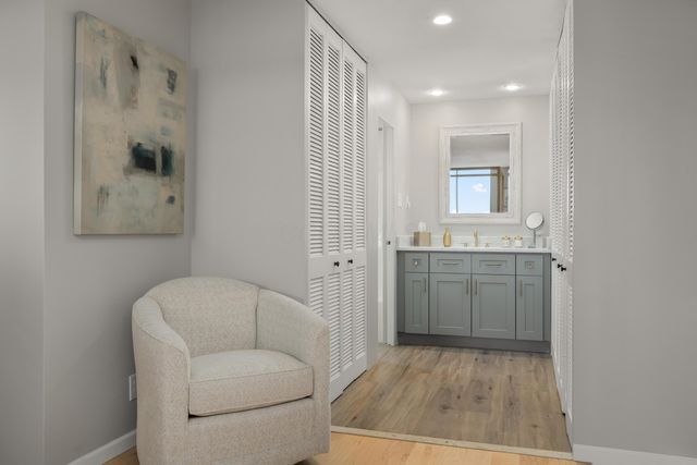 1000 Urlin Avenue, 1607, Columbus, OH 43212