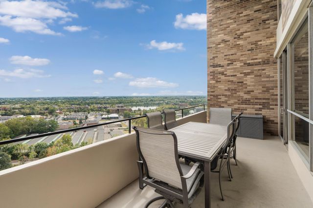 1000 Urlin Avenue, 1607, Columbus, OH 43212