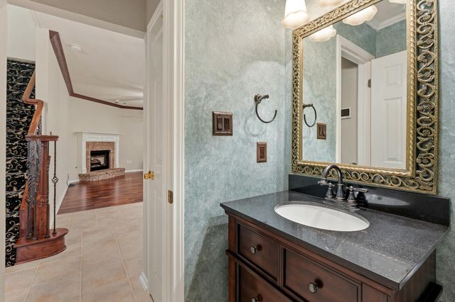 905 Brighton Bend LN, Cedar Park, TX 78613