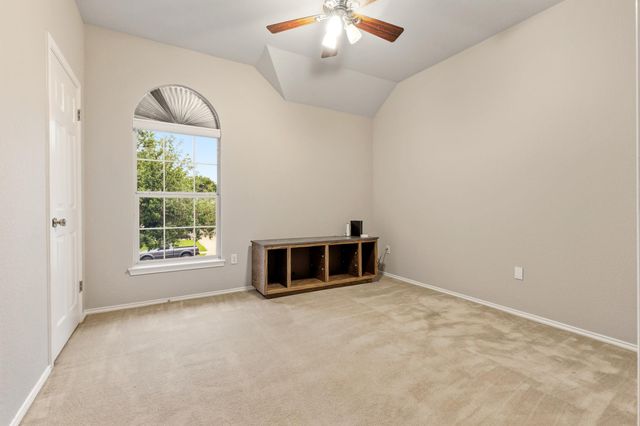 905 Brighton Bend LN, Cedar Park, TX 78613