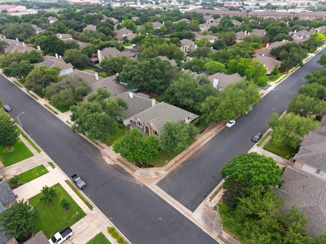905 Brighton Bend LN, Cedar Park, TX 78613