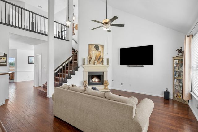 5621 Paloma Blanca Drive, Fort Worth, TX 76179