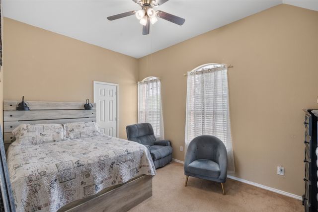 5621 Paloma Blanca Drive, Fort Worth, TX 76179