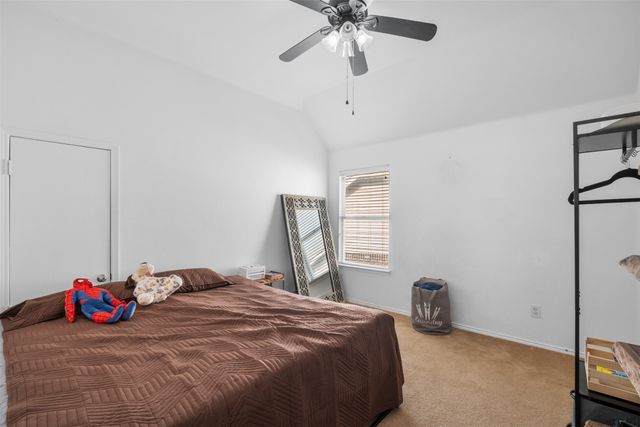 5621 Paloma Blanca Drive, Fort Worth, TX 76179
