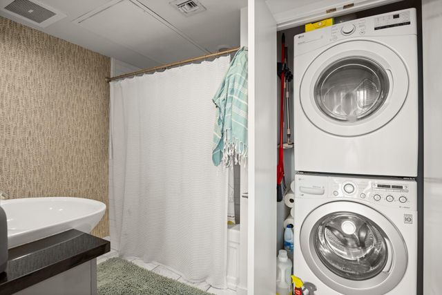 300 Bowie ST 3806, Austin, TX 78703
