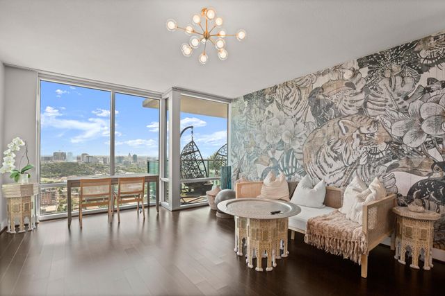 300 Bowie ST 3806, Austin, TX 78703
