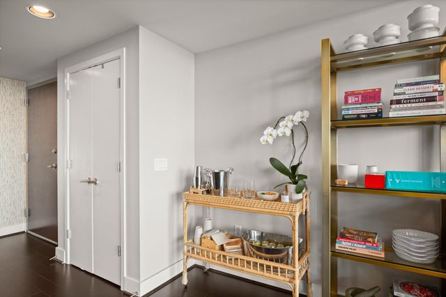 300 Bowie ST 3806, Austin, TX 78703