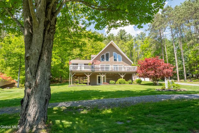 741 North Shore Road, Edinburg, NY 12835