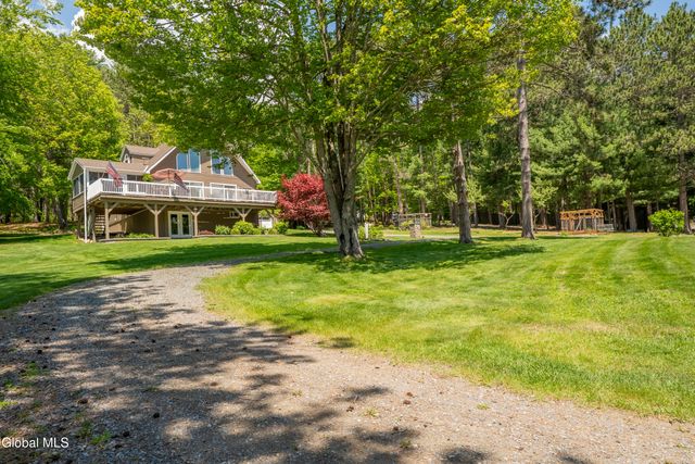 741 North Shore Road, Edinburg, NY 12835