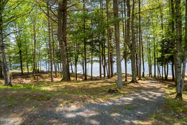741 North Shore Road, Edinburg, NY 12835