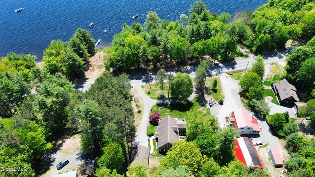 741 North Shore Road, Edinburg, NY 12835