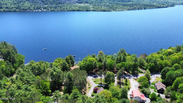741 North Shore Road, Edinburg, NY 12835