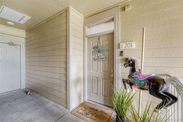 10447 W Hampden Avenue 201, Lakewood, CO 80227