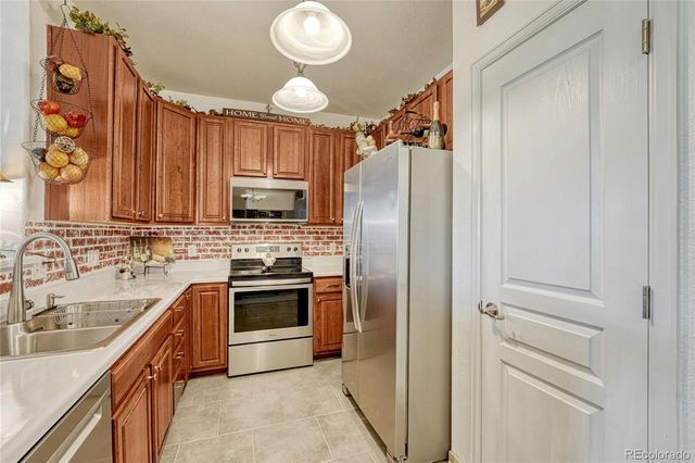 10447 W Hampden Avenue 201, Lakewood, CO 80227