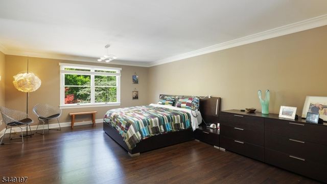 16 Chesterfield Dr, Warren Twp., NJ 07059