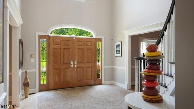 16 Chesterfield Dr, Warren Twp., NJ 07059