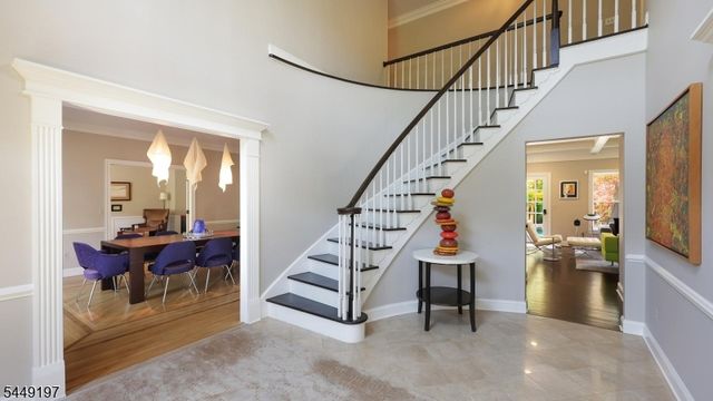 16 Chesterfield Dr, Warren Twp., NJ 07059