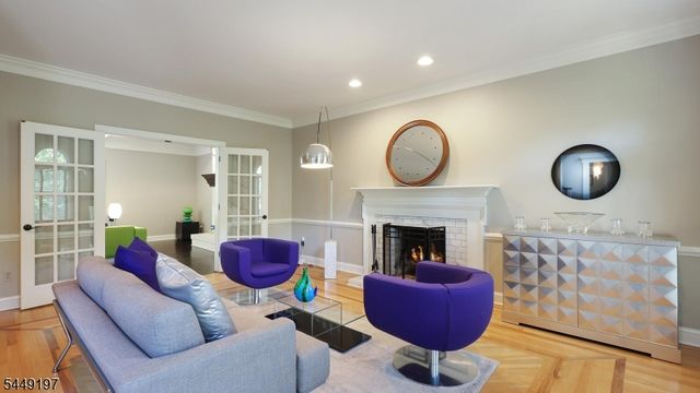 16 Chesterfield Dr, Warren Twp., NJ 07059