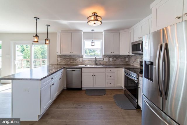 7 HOUSTON AVE, Westville, NJ 08093