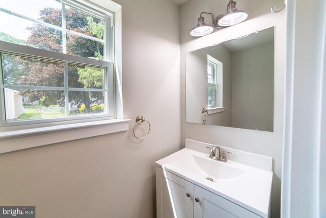 7 HOUSTON AVE, Westville, NJ 08093
