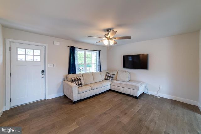 7 HOUSTON AVE, Westville, NJ 08093