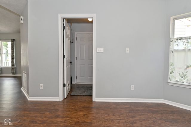 10684 Hoosier Court, Indianapolis, IN 46234