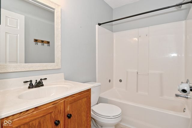 10684 Hoosier Court, Indianapolis, IN 46234