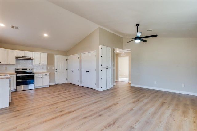 4406 S Ellis, Wichita, KS 67216