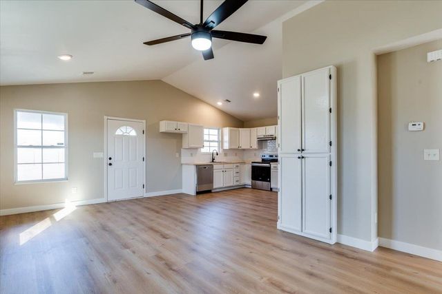 4406 S Ellis, Wichita, KS 67216