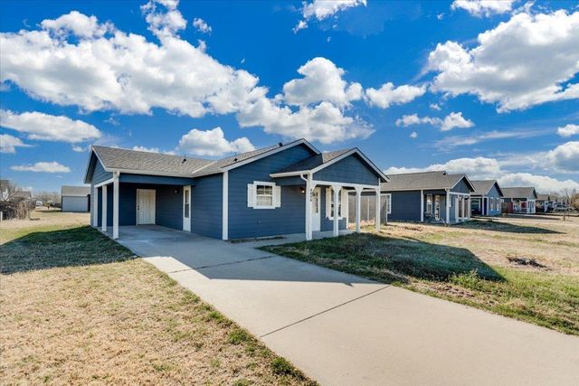 4406 S Ellis, Wichita, KS 67216