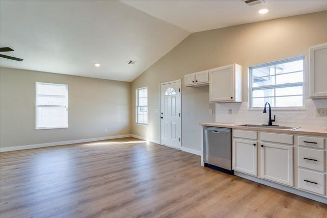 4406 S Ellis, Wichita, KS 67216