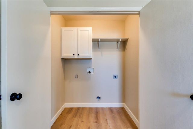 4406 S Ellis, Wichita, KS 67216