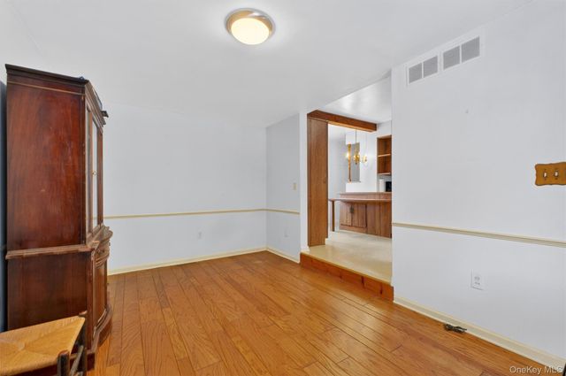 15 Valley View Road, Hyde Park, NY 12538