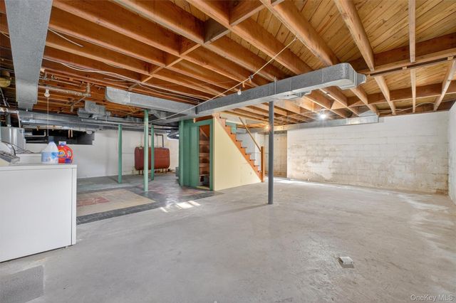 15 Valley View Road, Hyde Park, NY 12538