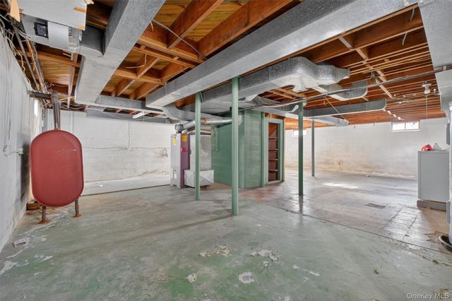 15 Valley View Road, Hyde Park, NY 12538